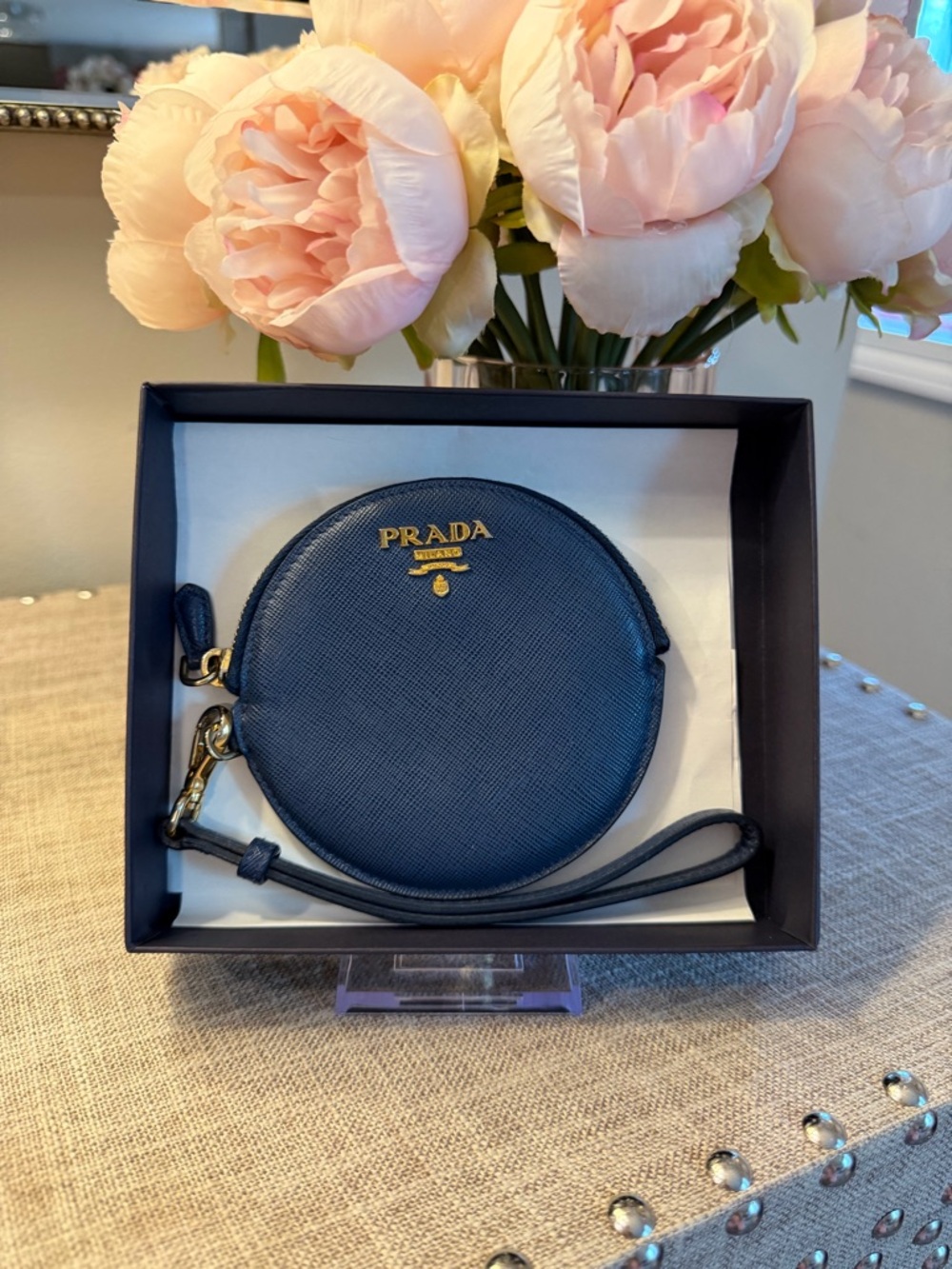 NIB Prada Blue Saffiano Round Wristlet Coin Case with Gold Logo - Picture 3 of 6